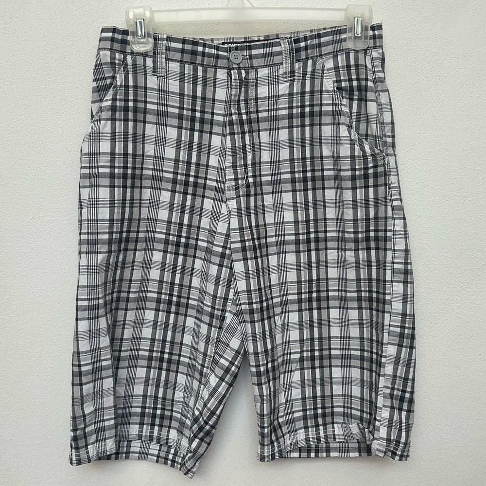 Southpole Authentic Collection Black, Grey, White Plaid Flat Front Shorts 32